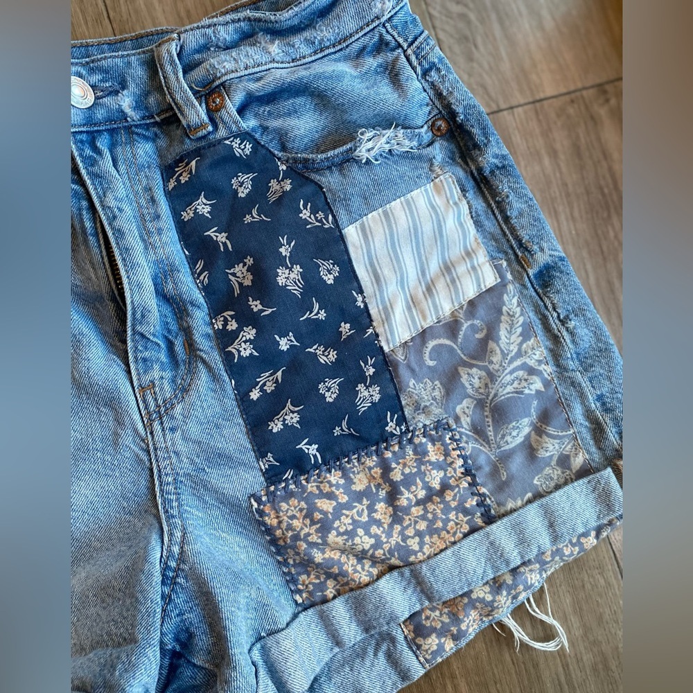 American Eagle Patchwork Shorts - image 3